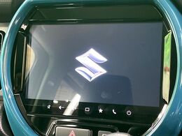 【メーカー純正9インチナビ】インテリアに溶け込むスタイリッシュな「専用設計」メーカーナビを装備♪視認性や操作性など基本性能にも優れ、より上質なカーライフをお楽しみいただけます。