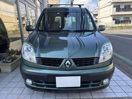 人気色ジヴェルニグリーンメタリックです。退色はなく綺麗な状態です。