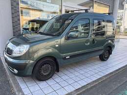 キズ、凹みが少ない状態の良い1台です。