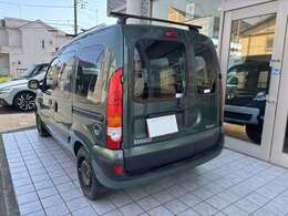 唯一無二のデザインで人気のカングー。使い勝手も良い所も人気の1つです。