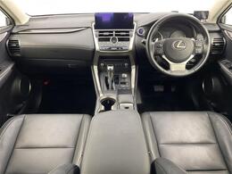 【インパネ全体】全方位で視界が広く、高い目線で運転もしやすいです！