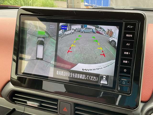アラウンドビューモニターもついておりますので様々な場所にもスムーズに駐車可能です。