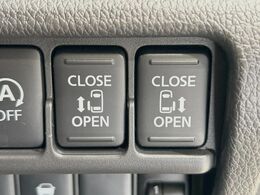 【両側パワースライドドア】スマートキーや運転席のスイッチで後席両側スライドドアの開閉が可能♪電動だから力を入れてドアを開ける必要が無く、小さなお子様でも簡単に開け閉めでき快適です♪