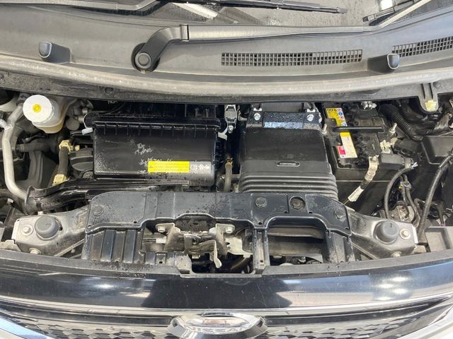 親切・丁寧な専門メカニックスタッフが応対！・車検・点検整備・事故等の修理などアフターサービスも安心。お車のカスタマイズもネクステージのサービススタッフまでご相談ください！