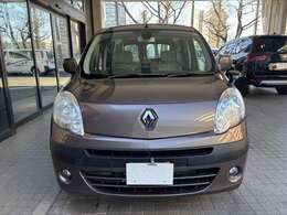 お車の状況や気になる箇所のお画像をお送りできますので、お気軽に店舗へお問合せくださいませ♪ご遠方の方でも安心してご検討いただけるよう、できる限りご対応させていただきます。
