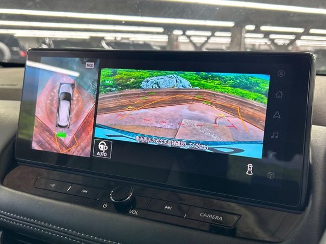 【アラウンドビューモニター】専用のカメラにより、上から見下ろしたような視点で360度クルマの周囲を確認することができます☆死角部分も確認しやすく、狭い場所での切り返しや駐車もスムーズに行えます。