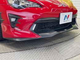 【TRDエアロ】人気のTRDエアロを装備！クルマの外観がよりスタイリッシュになり、街中で存在感あふれる1台に♪将来買い替える時にもリセールに影響しやすく、価値ある人気の装備です！