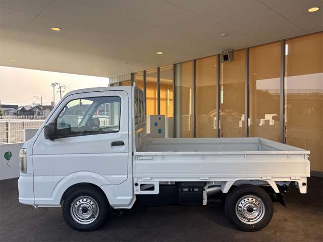 ☆当店は自動車損害保険の代理店です。もしものために自動車保険も当店におまかせ！☆任意保険の見直しも大歓迎です♪
