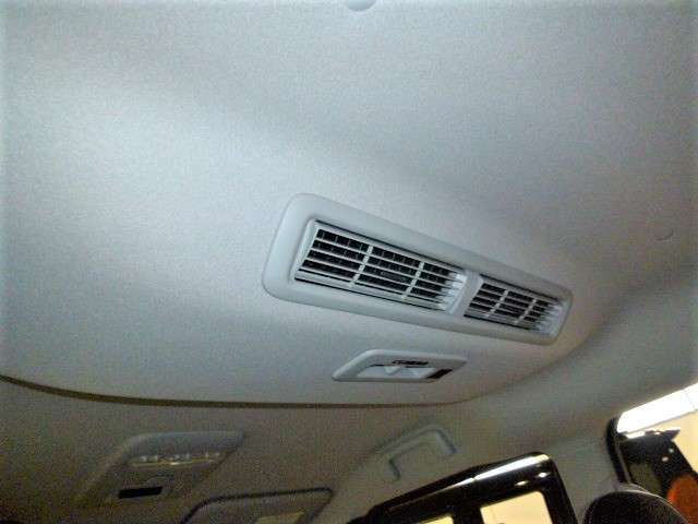 広く高い室内の冷暖房効果を高めるサーキュレーター装備！