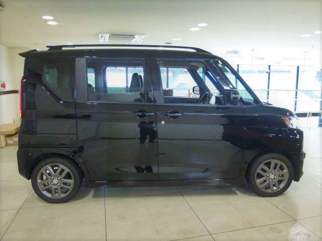 当店では全国へ輸送・納車をいたしております★輸送費用はお客様のお住まいや車種によって異なりますのでお気軽にお問い合わせください。