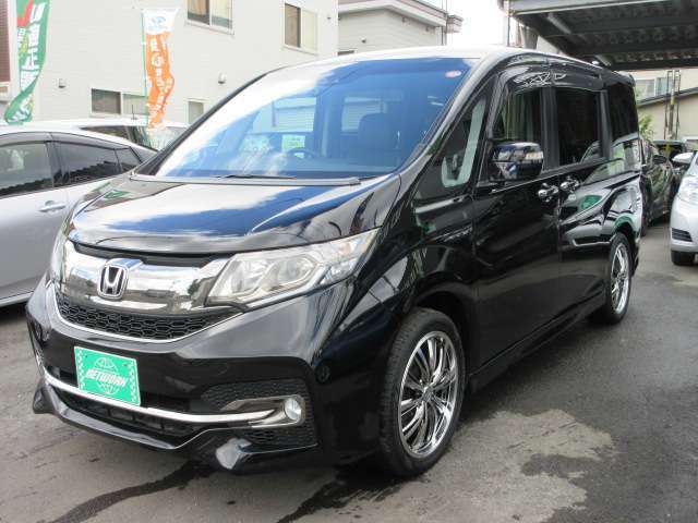 ★中古車専属の販売スタッフがおり、購入時の不安を解消できる　社）日本中古自動車販売協会連合会、認定の中古自動車販売士が、論理規定に則った丁寧な対応に努めております。