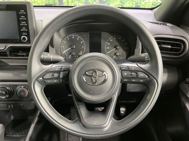 【ステアリングスイッチ】運転中、前方から目線をそらすことなく、オーディオ等の操作が可能な便利機能！安心＆快適なドライブを演出してくれます♪