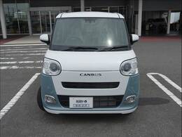 広い展示場には目移りしちゃうくらい軽・届出済未使用車が展示されてます