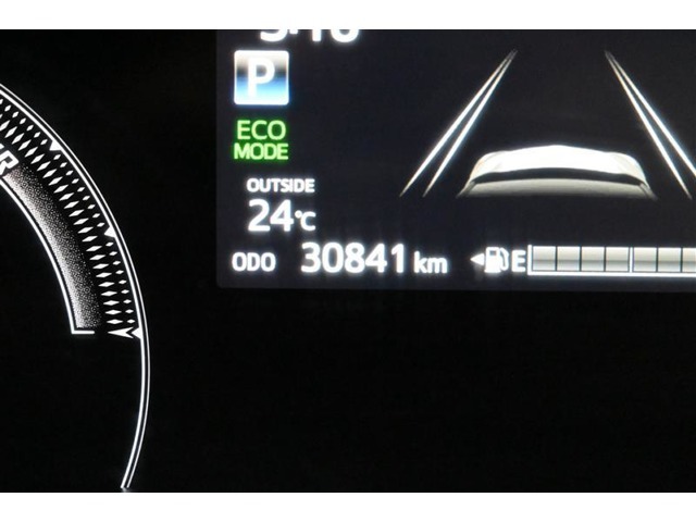 走行距離：30，841km（撮影時）　　ご来店時や納車時には展示の移動や整備などで、若干 距離が進んでいる場合がございます。