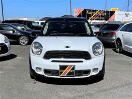 ☆全塗装済☆1.6ターボ☆ブラックレザー☆パドルシフト☆4WD☆5人乗り☆走行3万キロ未満