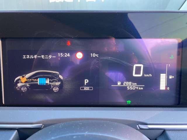 見やすいメーターパネル！車両の情報が一目でわかります。