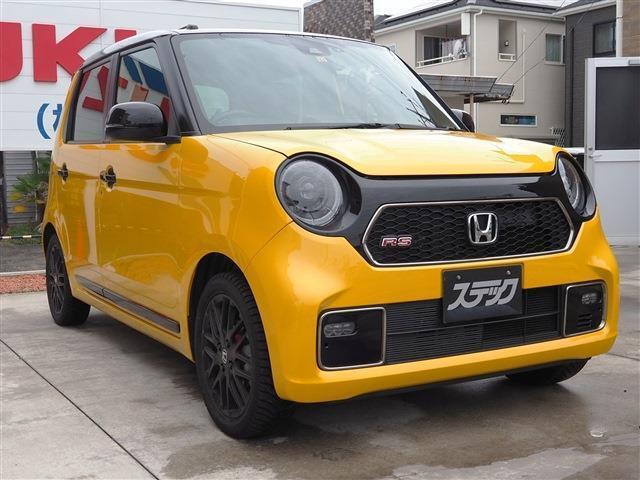 視界の良さと取り回しの良さで、たまに運転する奥様にも安心♪