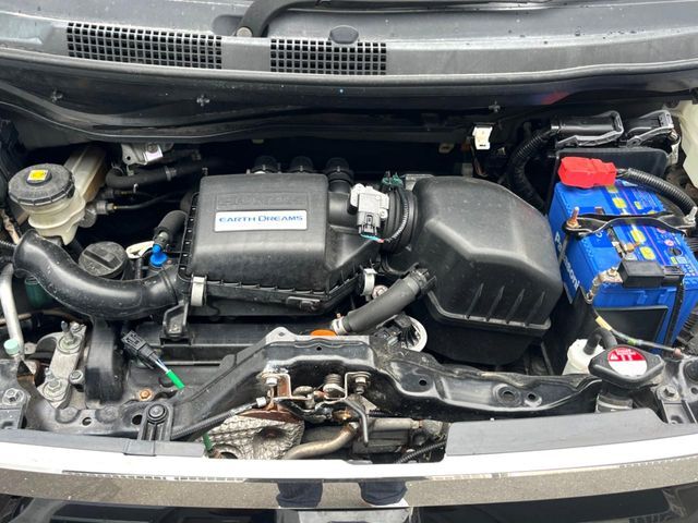 親切・丁寧な専門メカニックスタッフが応対！・車検・点検整備・事故等の修理などアフターサービスも安心。お車のカスタマイズもネクステージのサービススタッフまでご相談ください！