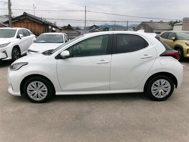 トヨタ認定中古車になります。まるごとクリーニングで見えない部分もまるごと洗浄しております。