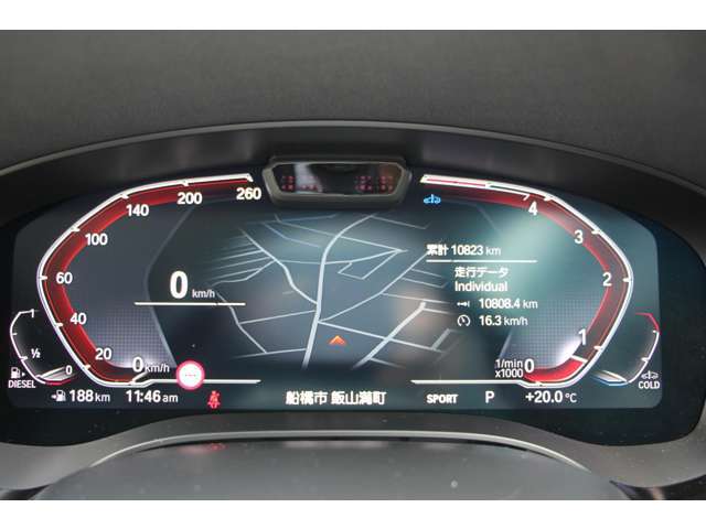 後期からの専用装備！BMWライブコックピッド！先進装備！メーターから目を逸らすことなく、様々なインフォメーションの確認が可能です！