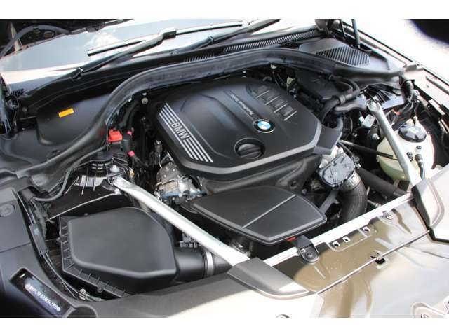 2000cc直噴BMWツインパワーターボ・ディーゼルエンジン搭載モデル！燃費良好！環境性能に優れております！ツインパワーターボ化により、走行性能にも優れております！