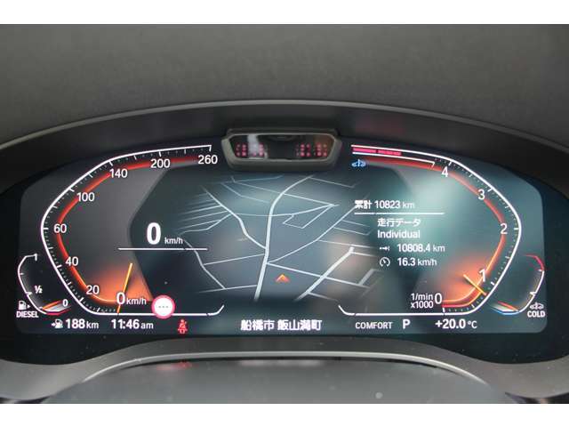 後期からの専用装備！BMWライブコックピッド！先進装備！メーターから目を逸らすことなく、様々なインフォメーションの確認が可能です！