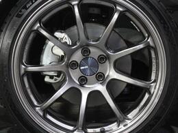 ご来店前にお問合せフォームから「来店予約」をお願い致します。予約ナシの当日のご来店については恐れ入りますがお電話で在庫確認をお願い致します。