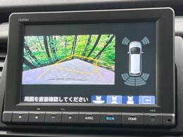 【バックカメラ】駐車時に後方がリアルタイム映像で確認できます。大型商業施設や立体駐車場での駐車時や、夜間のバック時に大活躍！運転スキルに関わらず、今や必須となった装備のひとつです！