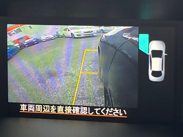 【サイドカメラ】停車・駐車時に死角になりがちな運転席から見えづらい部分の障害物を確認できます！雨天時や夜間などは特に活躍してくれるアイテムです。