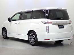 当店の禁煙車両は、スタッフ2人以上で確認し、タバコの匂いが無いものを【禁煙車】として扱っています。（アレルギーや敏感な方は現車確認時にご確認下さい。）