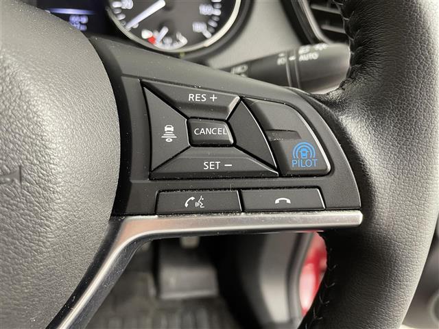 【　アダプティブクルーズコントロール　】設定した車速内で自動で加減速♪先行車との車間距離を適切に維持した追従走行が可能です♪