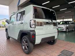 コーナーセンサー付き♪後方ブレーキ制御付誤発進抑制機能もついて安心♪