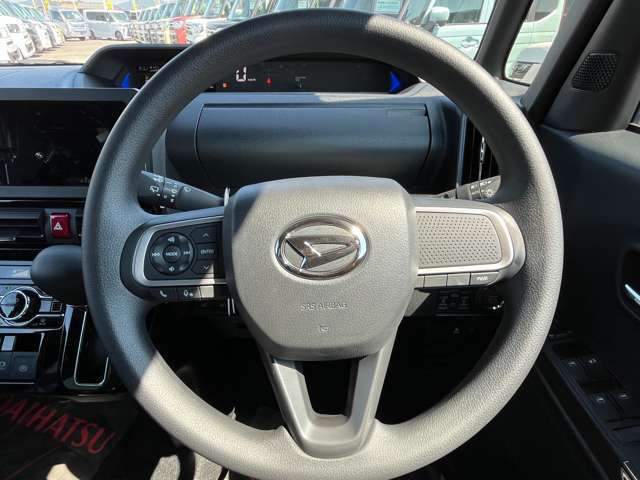 ☆車の保険は買ったところで加入するのがベストです。保険に関しても大手保険代理店をしておりますので安心してお任せください。不慮の事故の際も自社鈑金工場と連携して修理を進めてまいります☆