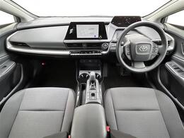 店舗にて現車の確認もいただけますので、お電話で在庫のご確認の上是非ご来店くださいませ。