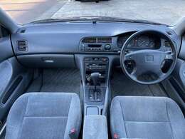 走行35000Km。ワンオーナー。内外装共に良好で目を見張るコンディションの個体です。禁煙車なので嫌なニオイもありません。