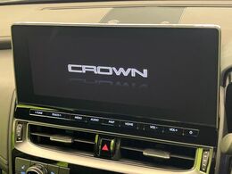 【純正ナビ】人気の純正ナビを装備しております。ナビの使いやすさはもちろん、オーディオ機能も充実！キャンプや旅行はもちろん、通勤や買い物など普段のドライブも楽しくなるはず♪