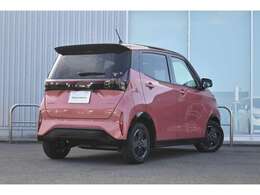 人気のサクラが入庫しました。是非現車を見にご来店下さい。