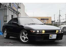 【創業30年の信頼と実績】大阪府の箕面市で創業30年。在庫車は全て『高品質なお車』に厳選し、品質の悪いお車は全て売却しております。些細な事でもお気軽に御相談下さいませ。
