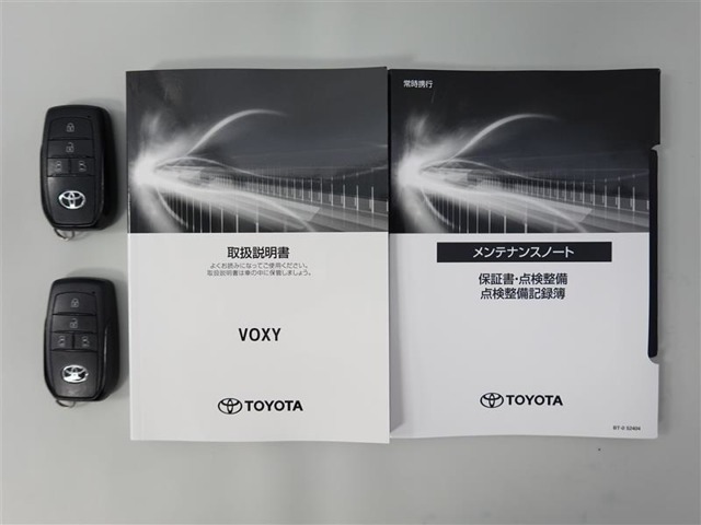 取扱説明書も揃っておりスペアキーもあります。