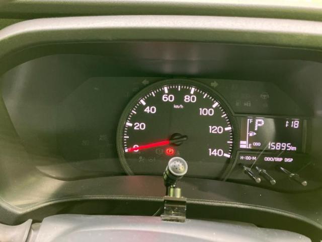 WECARSの展示場では実際に見て、触ってお車をお選びいただけます！知識の豊富な営業スタッフが様々なカーライフをご提案いたします！