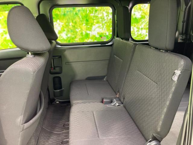 WECARSでは各商談席に大型モニターをご用意しております！見やすい大画面でゆったりと全国の在庫をご覧いただけます！是非ご来店お待ちしております！