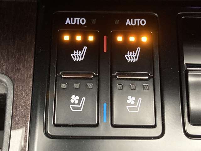 シートヒーター付きなので、冬でもお尻がポッカポカ♪長距離のドライブでも、暖かくクルマに乗れそうですね。