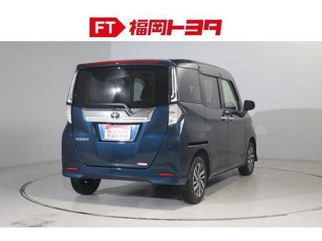 トヨタ認定中古車、評価4相当。キズ、へこみが少なく全体的に良好です。