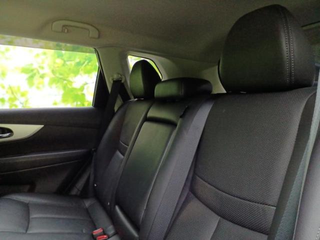 WECARSでは各商談席に大型モニターをご用意しております！見やすい大画面でゆったりと全国の在庫をご覧いただけます！是非ご来店お待ちしております！