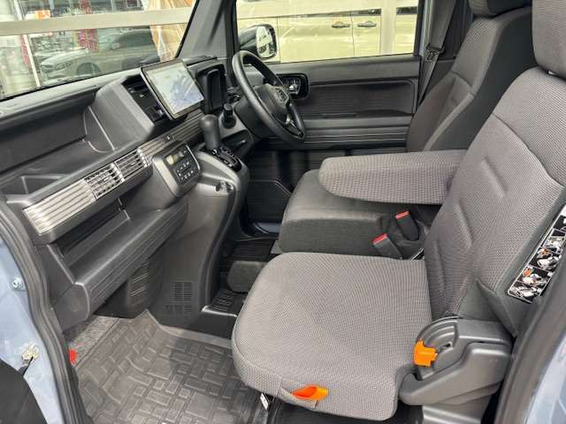 軽自動車から輸入車迄幅広く取扱致します。