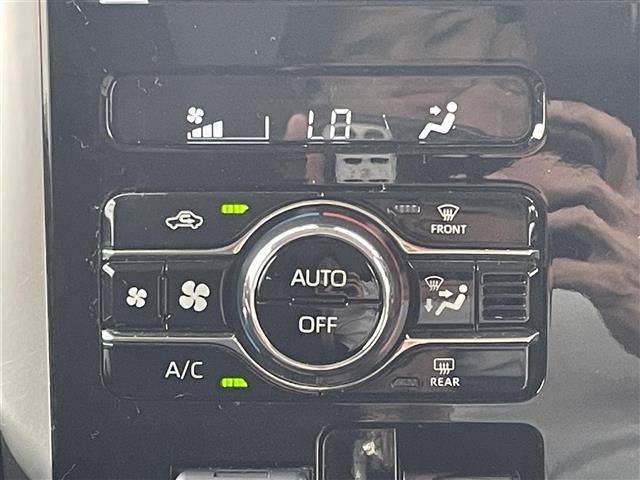 こちら運転席周りの操作部分・装備の写真になります。各部しっかり動作の確認をしておりますので、ご安心だくさい。また、第三者機関の鑑 定書もありますので、そちらも併せて、ご確認いただければ幸いです！