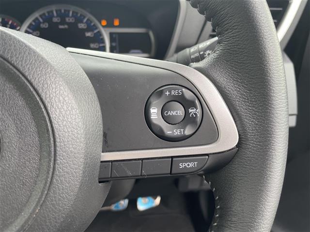 こちら運転席周りの操作部分・装備の写真になります。各部しっかり動作の確認をしておりますので、ご安心だくさい。また、第三者機関の鑑 定書もありますので、そちらも併せて、ご確認いただければ幸いです！