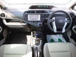 すっきりとしたアクアらしいデザインのダッシュ回り！フロントビューの視認性もよく運転しやすいと思います★