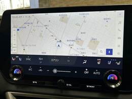 【純正メーカーナビ】装備でフルセグTV視聴やCD・DVD再生、Bluetooth等充実装備。