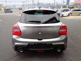 “クルマと笑顔が買えるトコロ・・・”そんな中古車展示場です！ぜひお越しください！